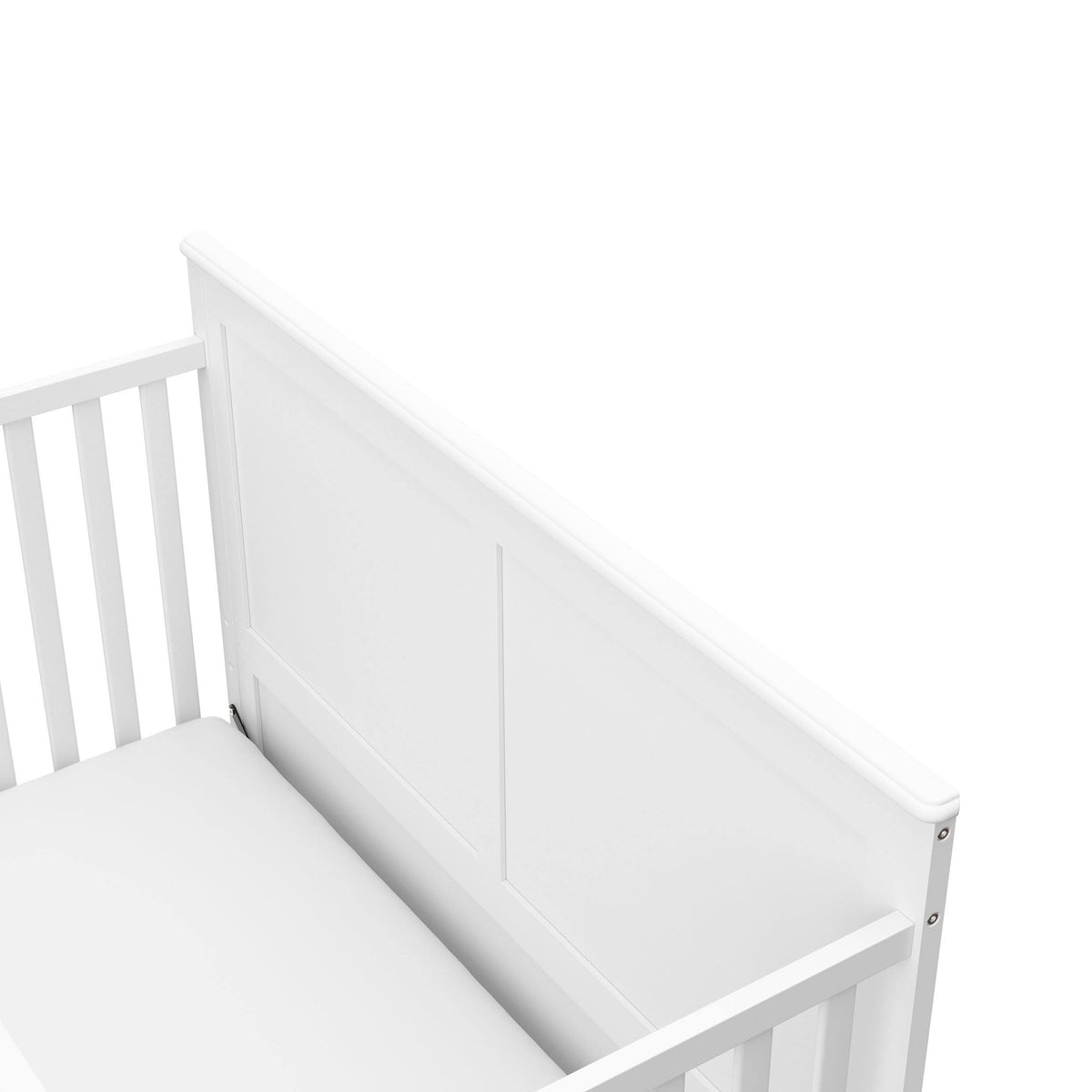 White 4-in-1 Convertible Crib Q963943