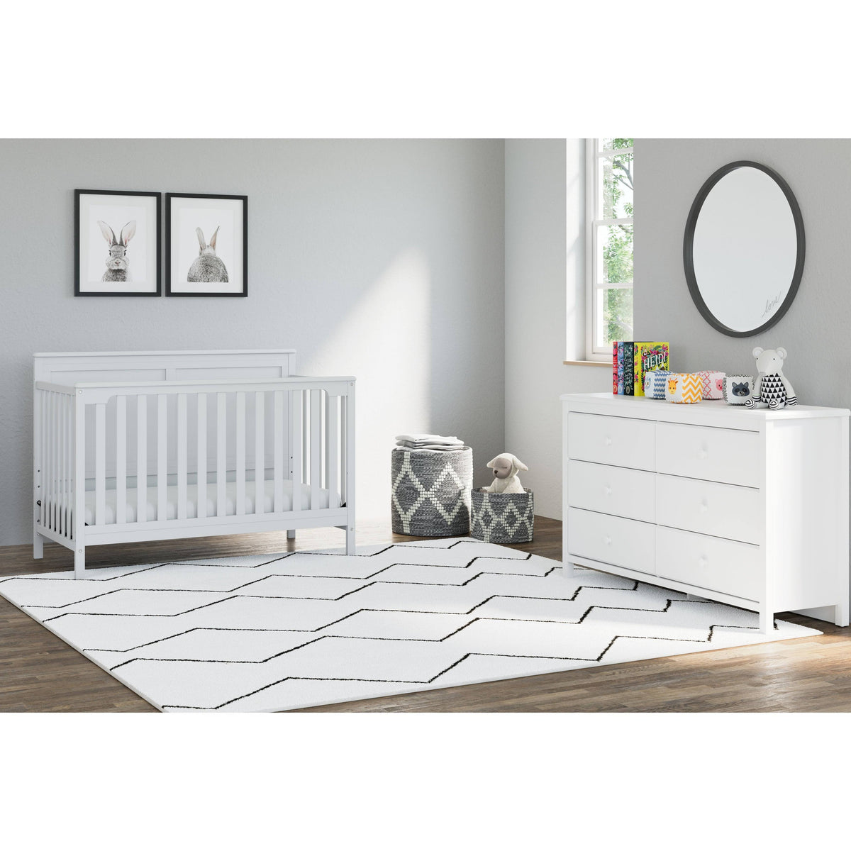 White 4-in-1 Convertible Crib Q963943
