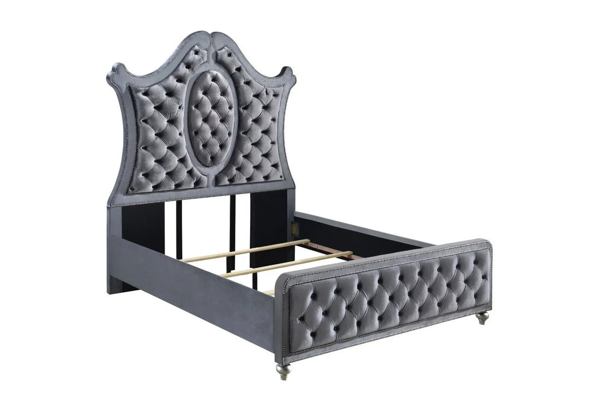 4pc Queen Size Panel Bed Set F46936