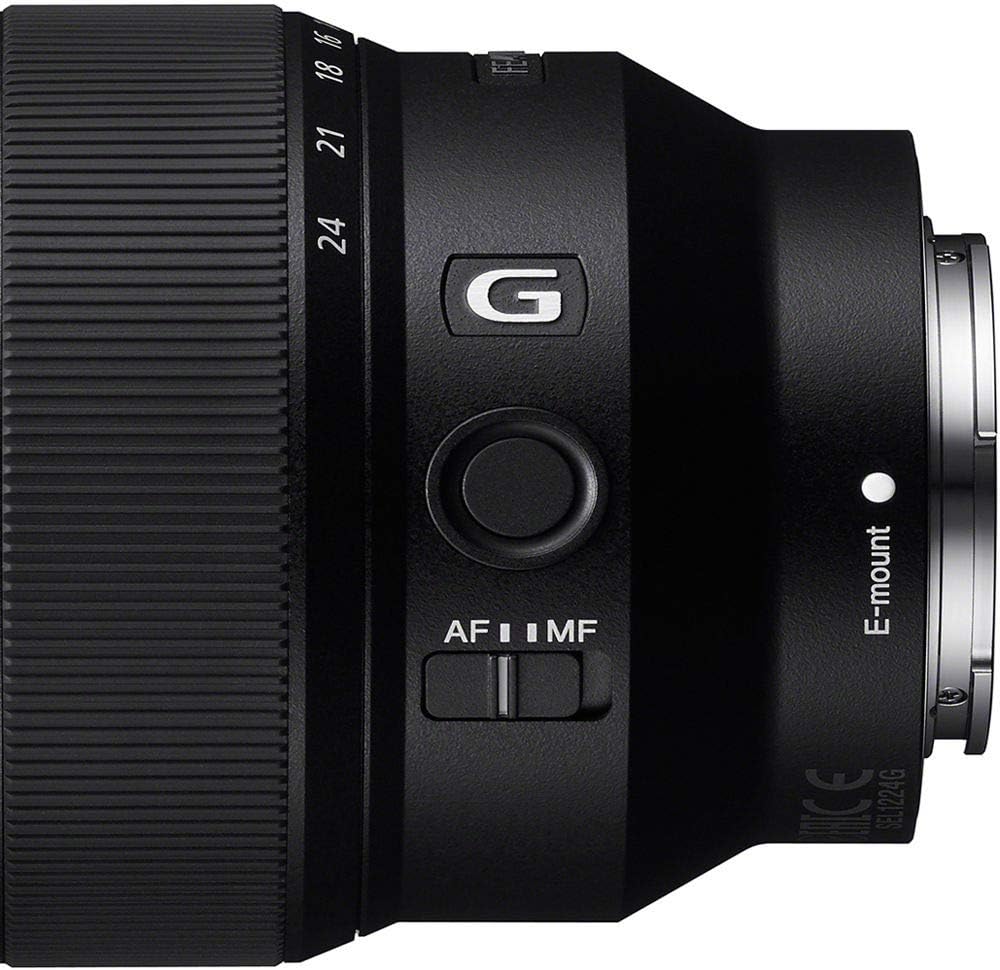 Black 12-24mm F4 Wide-Angle Zoom Lens C2997