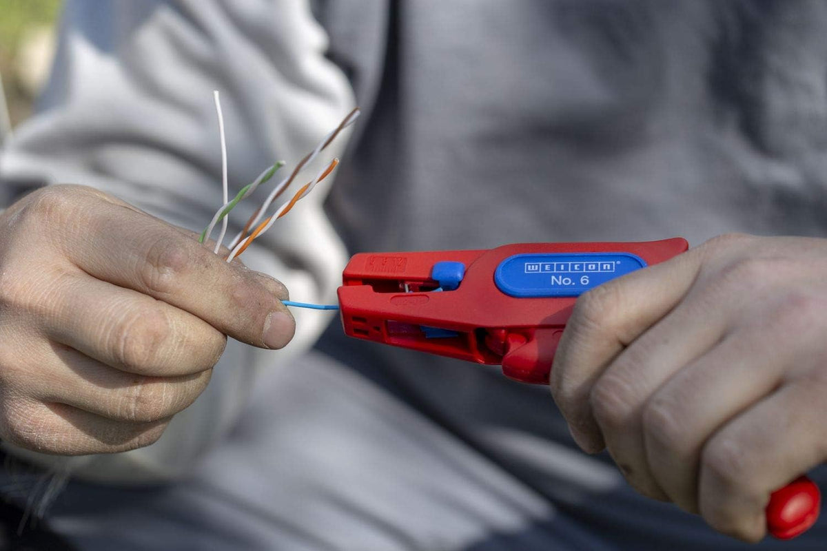 Automatic Wire Stripper for round cables 24-10 AWG (0.2-6 mm²), red, Pack of 2 Q68673
