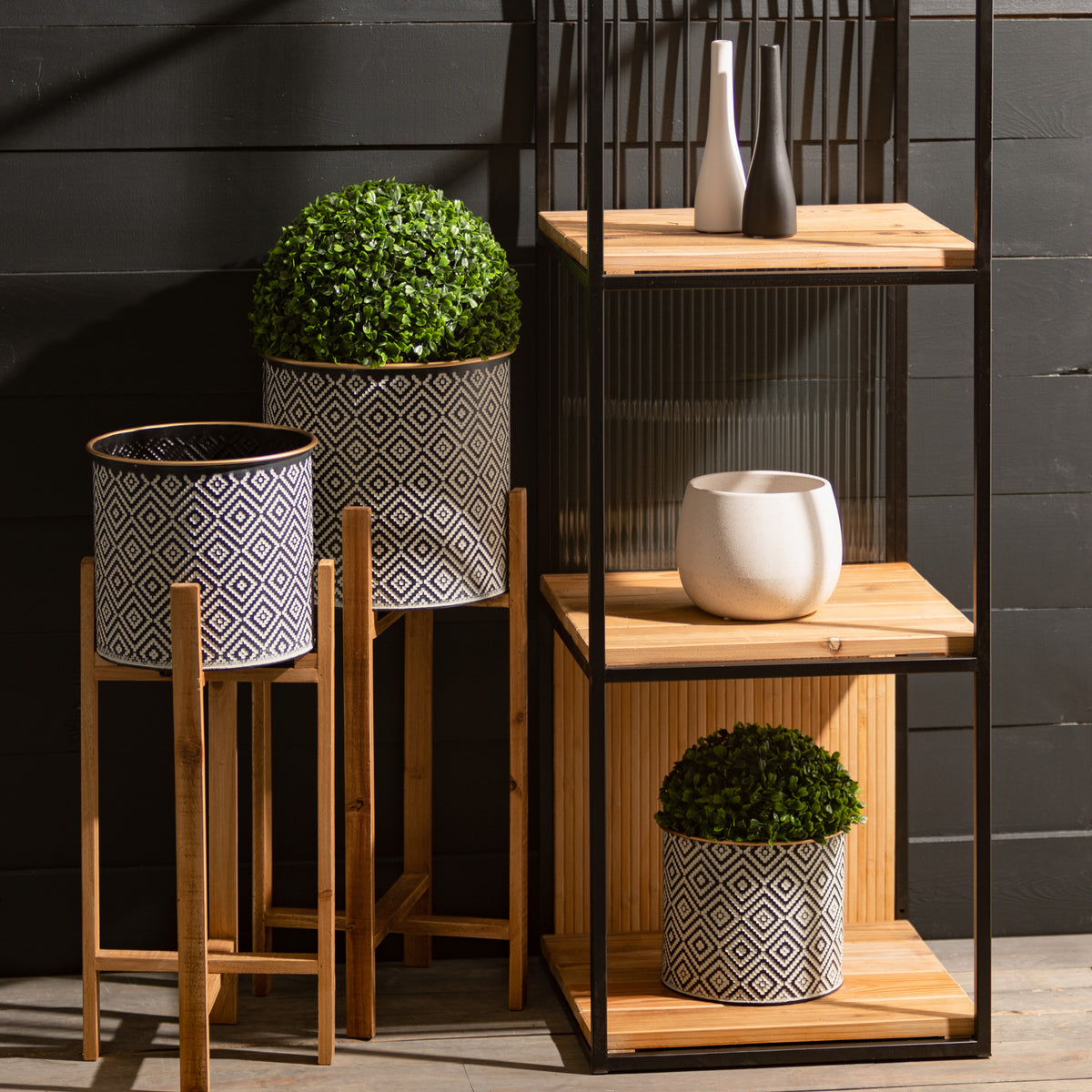 Geometric Motif Metal Planter Set of 3, Multicolored U26234