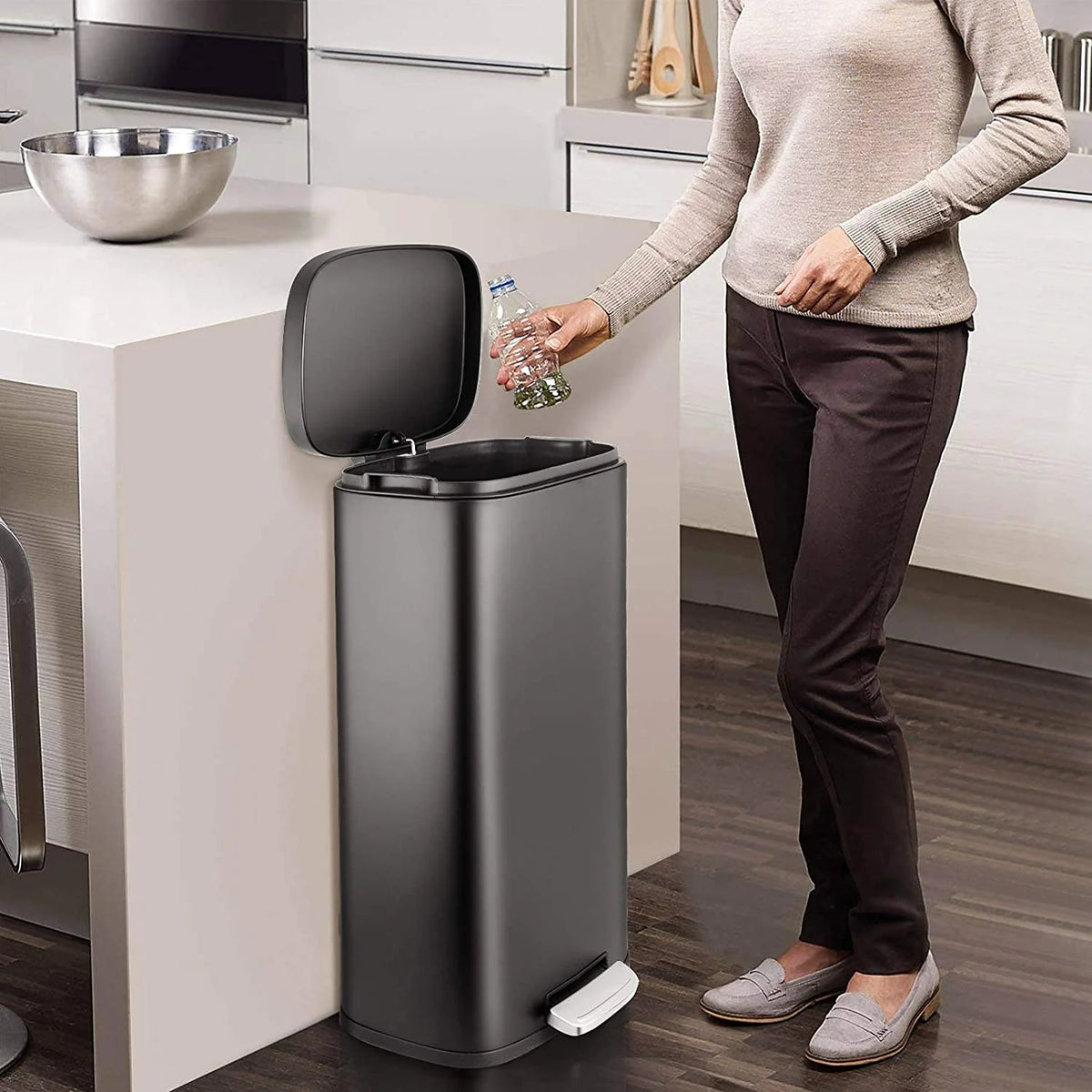 Black Stainless Steel Trash Can D13212