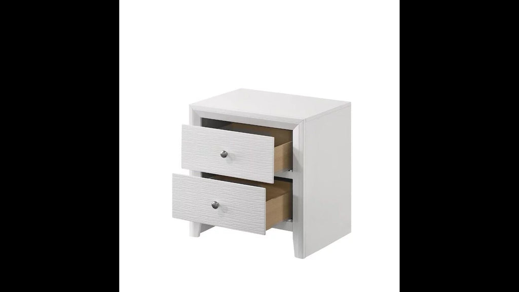 White Full Size Wood Panel Bed Set Z1414