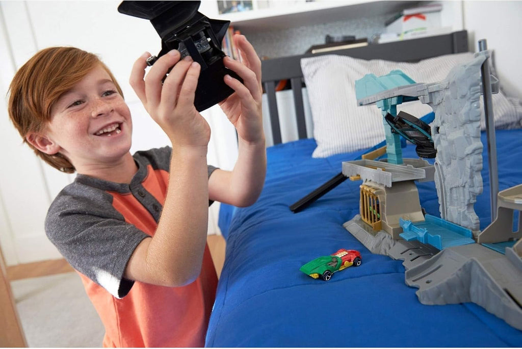 Batcave Playset N756