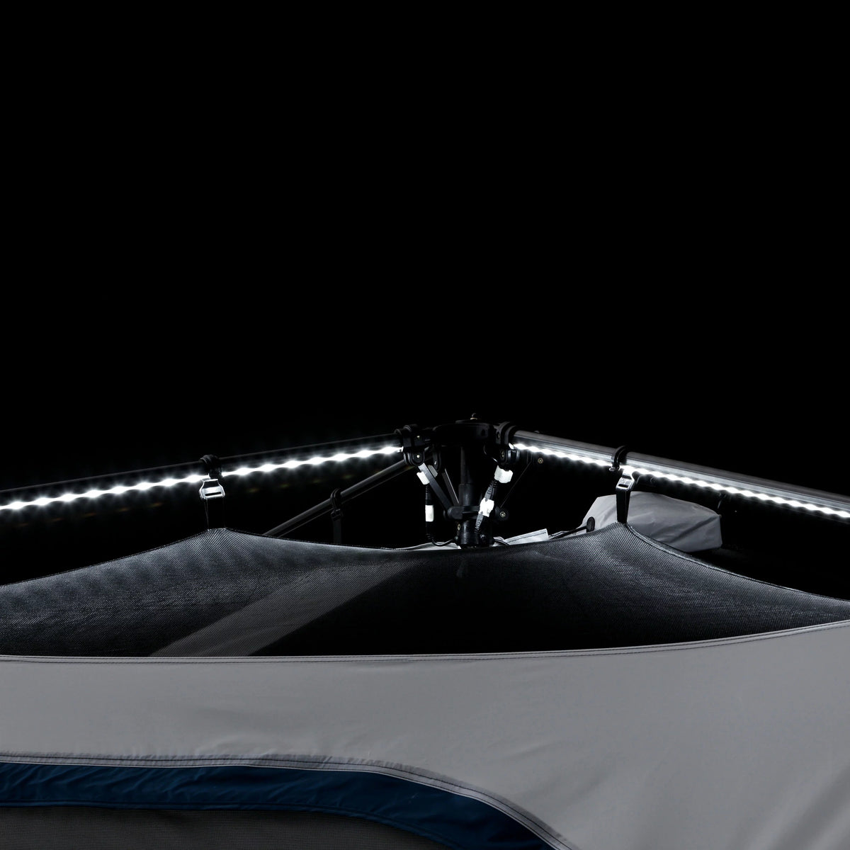 6-Person Instant Cabin Tent with LED Light R850731
