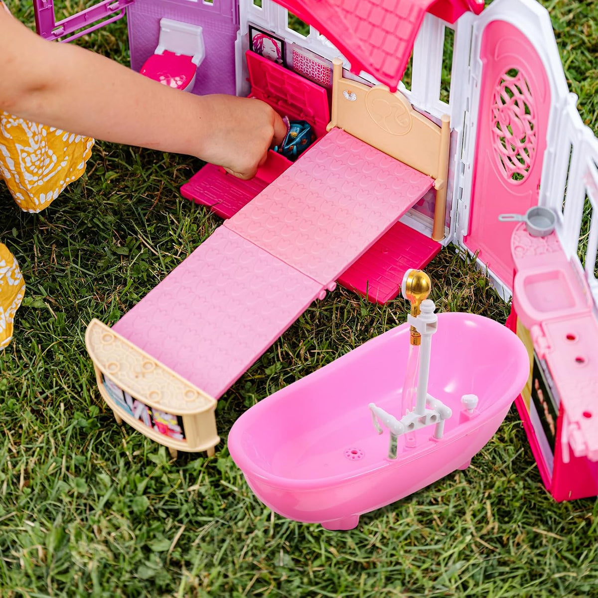 Miniature Doll Bathtub F550660