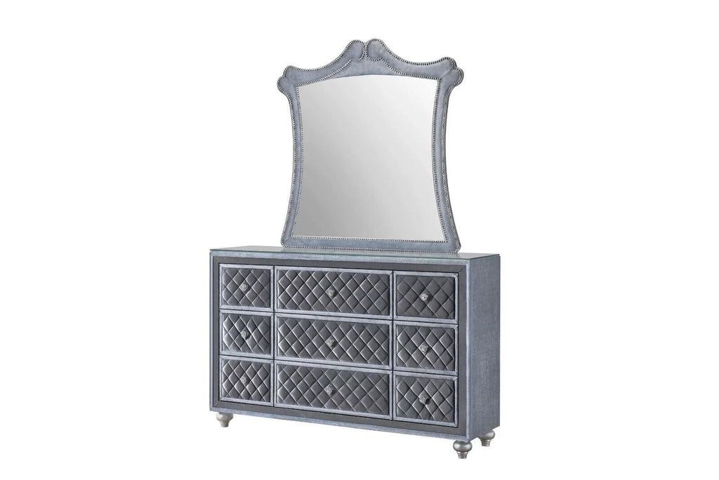 4pc Queen Size Panel Bed Set F46936