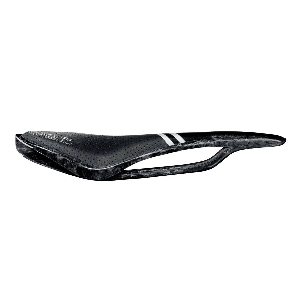 Black Superflow Saddle B133