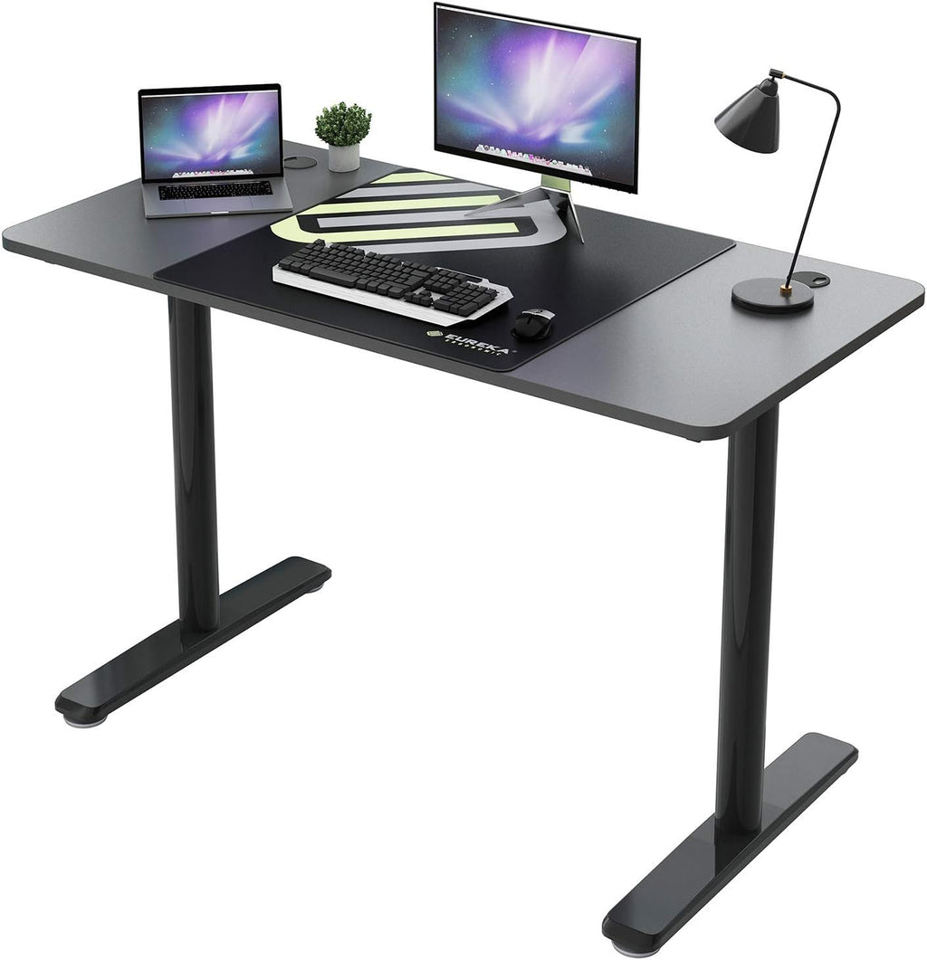 White Desk 47 with Mouse Pad Cable Management Z249