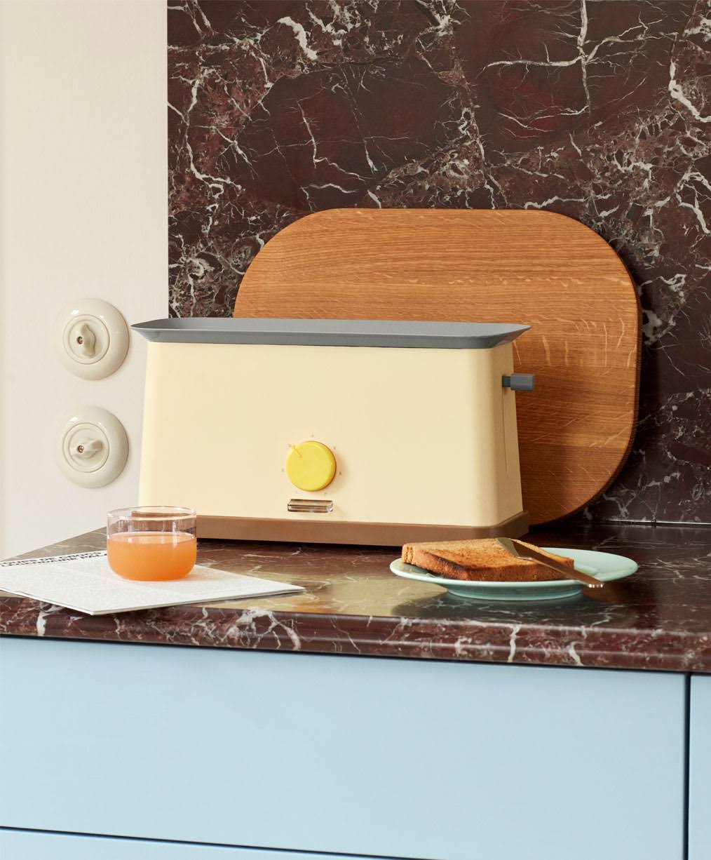Stainless Steel Yellow Toaster I61239