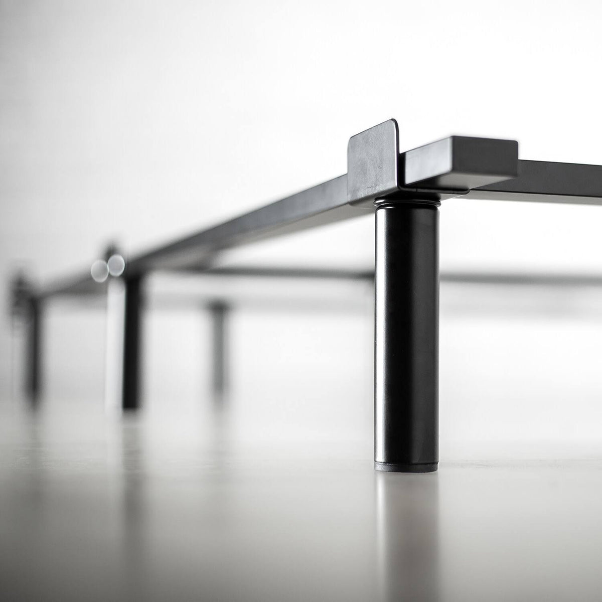 Heavy Duty 7-Inch Adjustable Bed Frame D2707